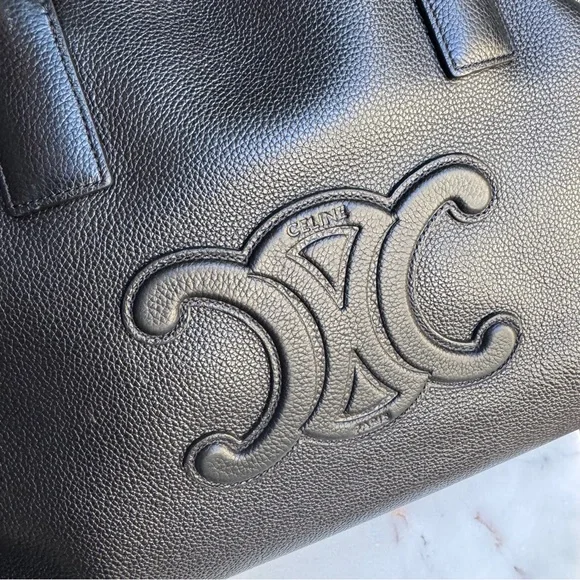 SOLD Celine Pebbled Calf Leather Cabas Drawstring Cuir Triomphe Tote - Picture 4 of 13